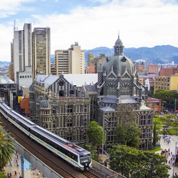 Semana Santa Medellin con Latam 03 noches